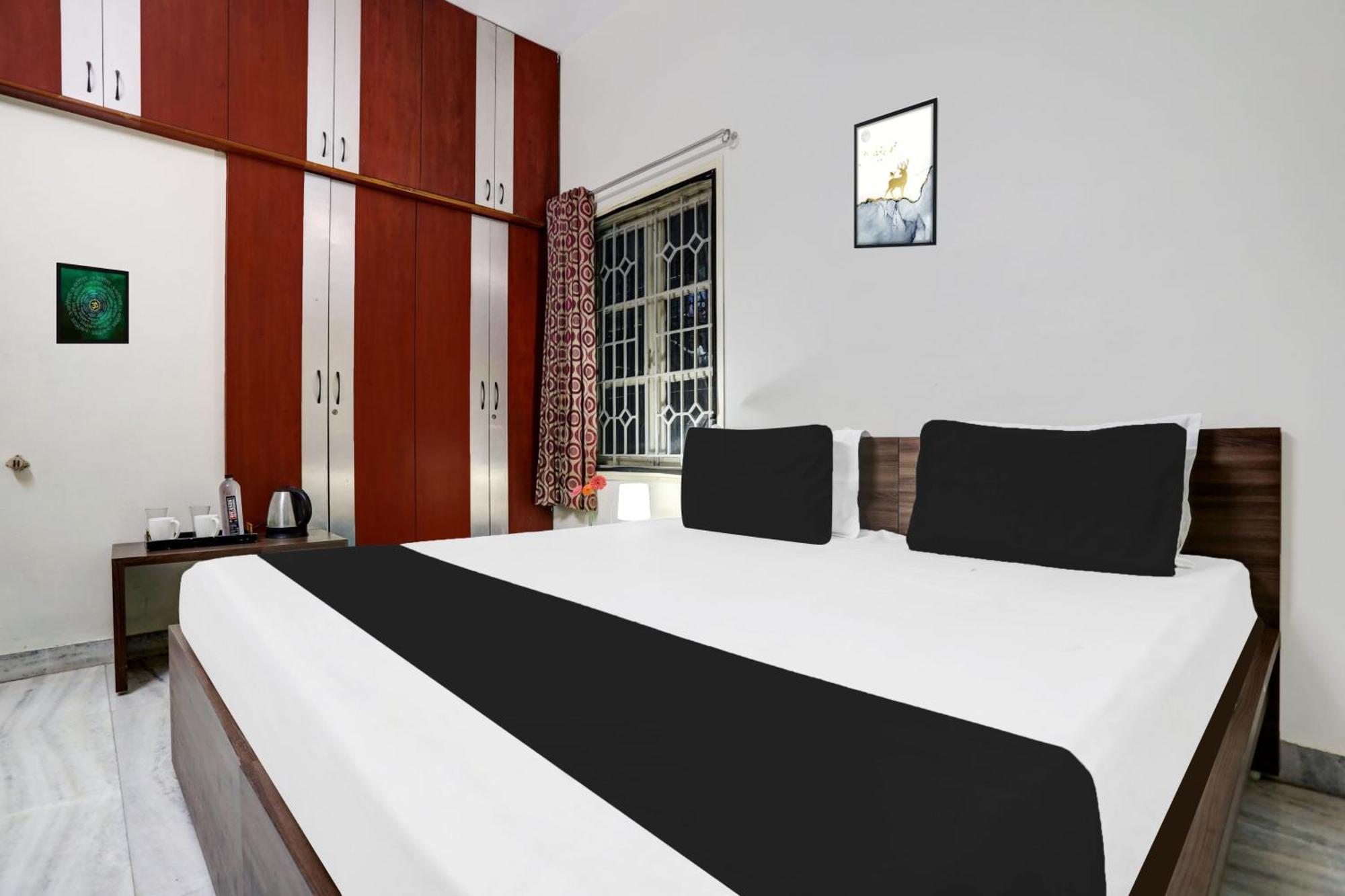 Super Hotel O Ashok Nagar Near Jntu College Kākināda Extérieur photo